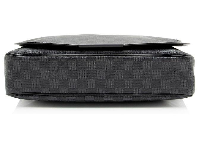 Louis Vuitton Damier Graphite Daniel MM Messenger Negro - vista 4