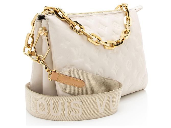 Borsa a tracolla Coussin PM in agnello goffrato Monogram Louis Vuitton Bianco - vista 2
