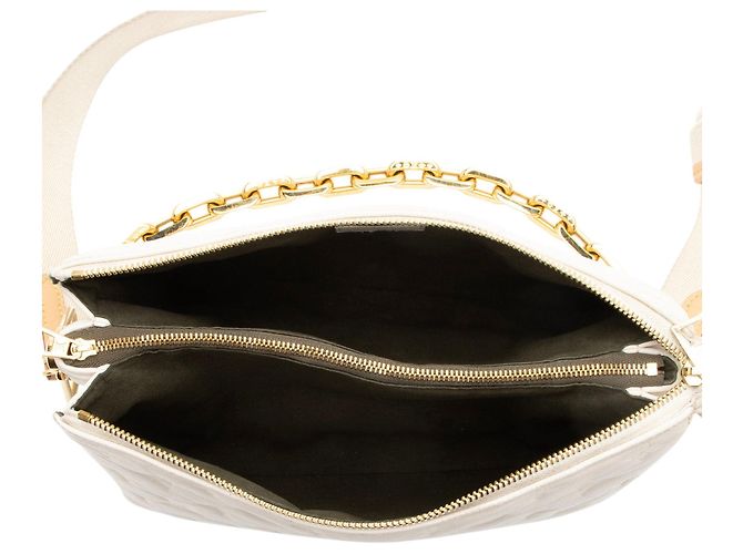 Borsa a tracolla Coussin PM in agnello goffrato Monogram Louis Vuitton Bianco - vista 6