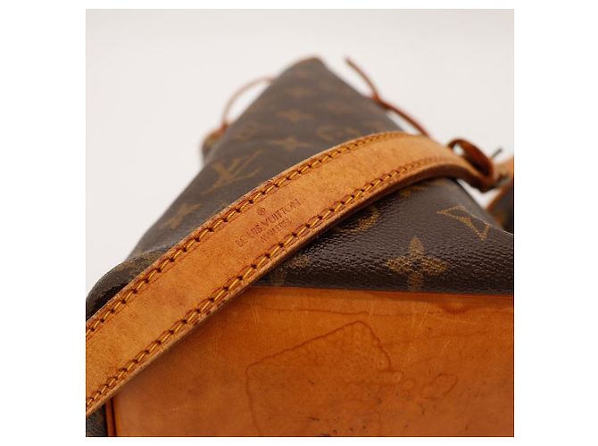 Louis Vuitton Monogram Noe GM Borsa a Secchiello Marrone Monogramma - vista 9