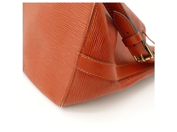 Louis Vuitton Borsa a Secchiello Noe GM in Pelle Epi Marrone - vista 9