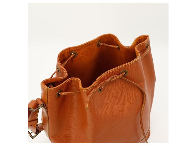 Louis Vuitton Borsa a Secchiello Noe in Pelle Epi Marrone - vista 6