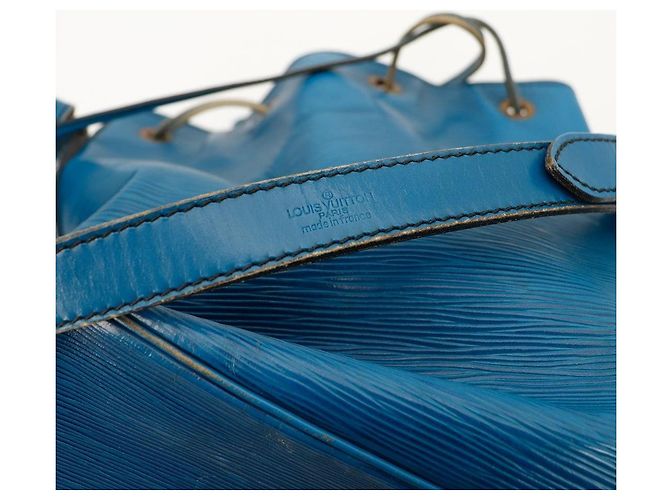 Louis Vuitton Borsa a Secchiello Noe in Pelle Epi Blu - vista 12