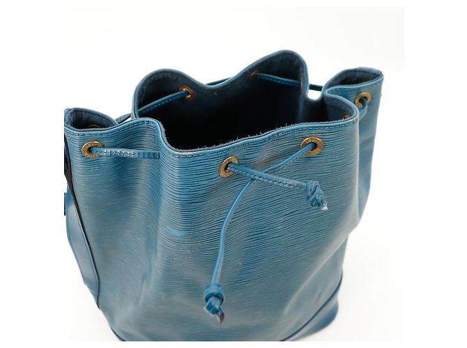 Louis Vuitton Borsa a Secchiello Noé in Pelle Epi Blu - vista 6