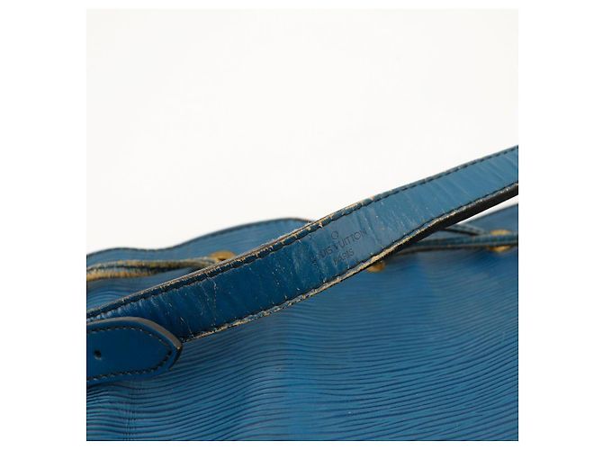 Louis Vuitton Borsa a Secchiello Noé in Pelle Epi Blu - vista 10