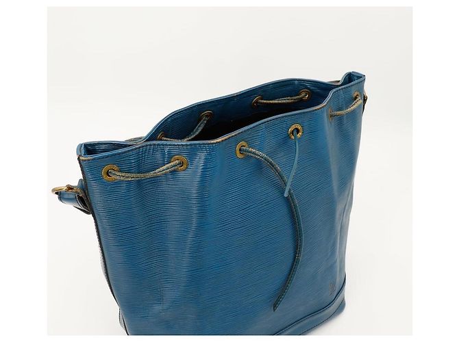 Louis Vuitton Borsa a Secchiello Noé in Pelle Epi Blu - vista 6