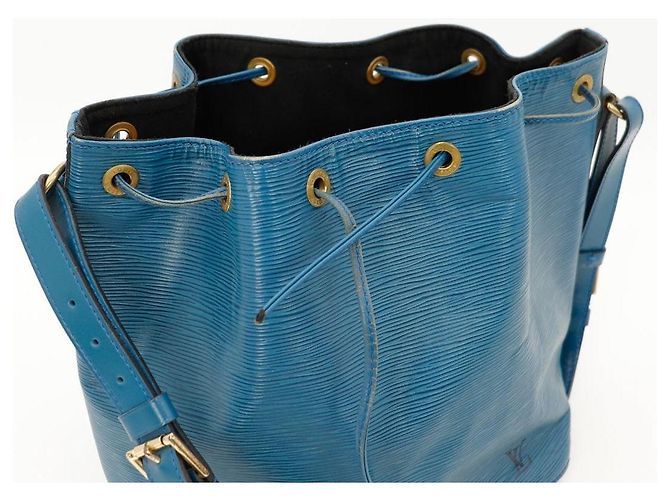 Louis Vuitton Borsa a Secchiello Noé in Pelle Epi Blu - vista 6