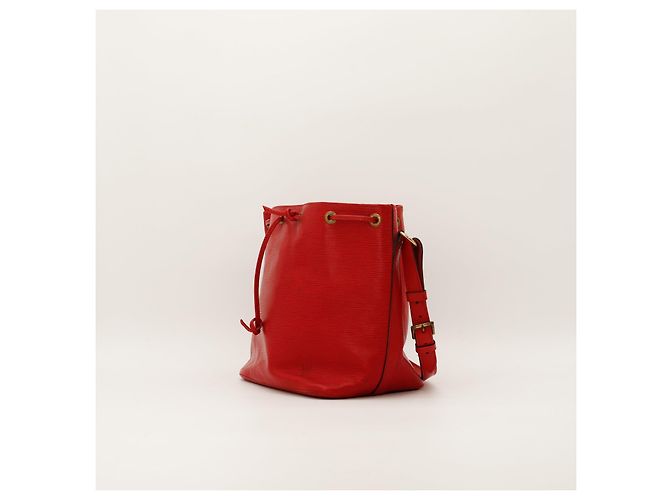 Louis Vuitton Bolso Noé de Piel Epi Roja - vista 2