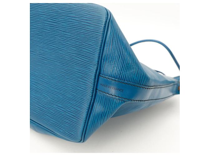 Louis Vuitton Borsa Noe in pelle Epi blu - vista 11