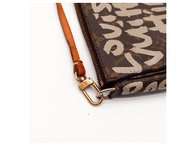 Louis Vuitton Pochette Accessoires Monogram Graffiti Marrone Bianco - vista 7