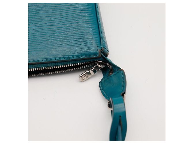 Louis Vuitton Pochette Accessoires pelle Epi Turchese - vista 6