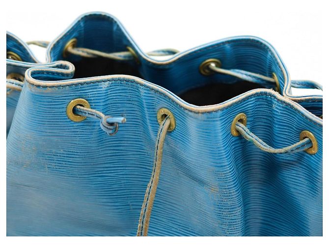 Louis Vuitton Borsa a Secchiello Noé in Pelle Epi Blu - vista 6
