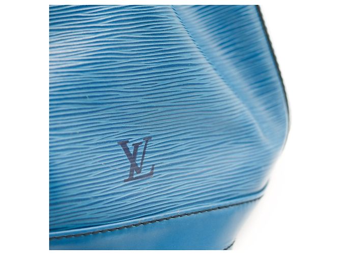 Louis Vuitton Borsa a Secchiello Noé in Pelle Epi Blu - vista 9