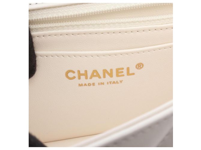 Borsa a Spalla Chanel 2.55 Chevron V-stitch Bianco - vista 4