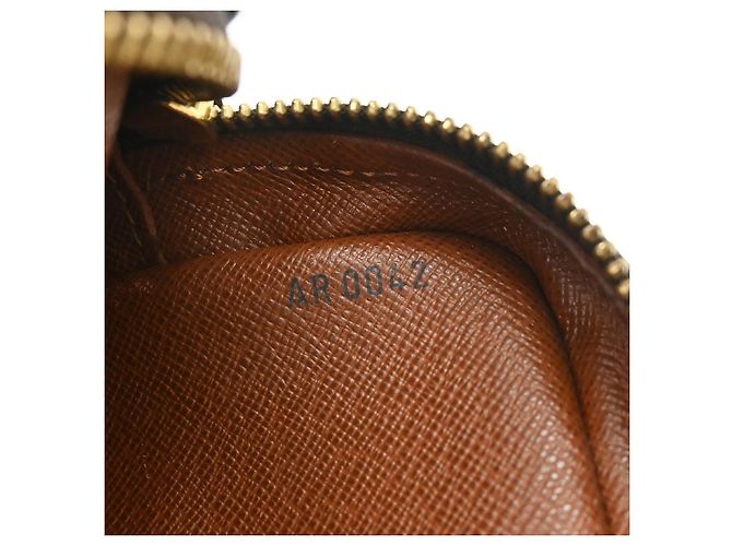 Louis Vuitton Amazone Monogram Canvas PM Marrone - vista 5