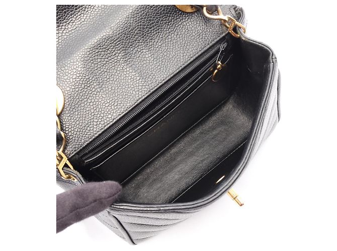 Mini borsa a tracolla Chanel Chevron V-Stitch Nero - vista 3