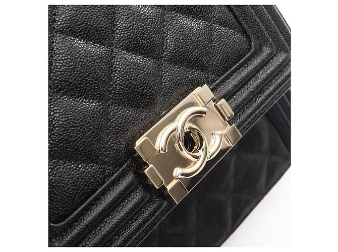 Borsa a tracolla Chanel Boy Matelassé in pelle nera Nero - vista 9