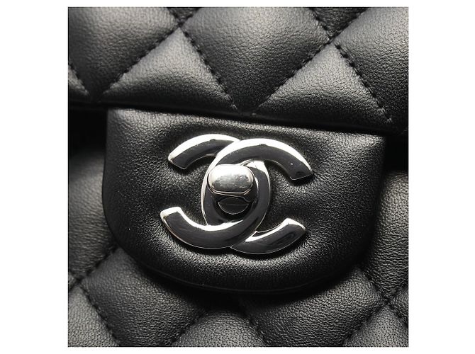 Borsa a tracolla Chanel Matelassé Double Flap Nero - vista 10