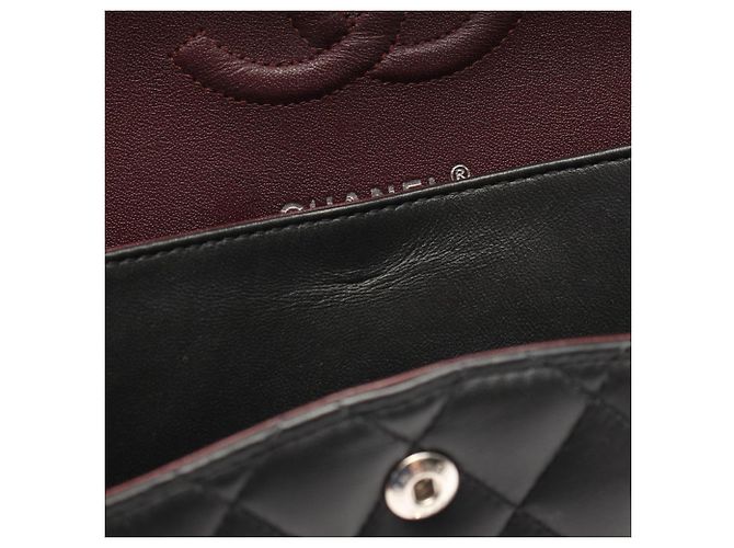 Borsa a tracolla Chanel Matelassé Double Flap Nero - vista 14