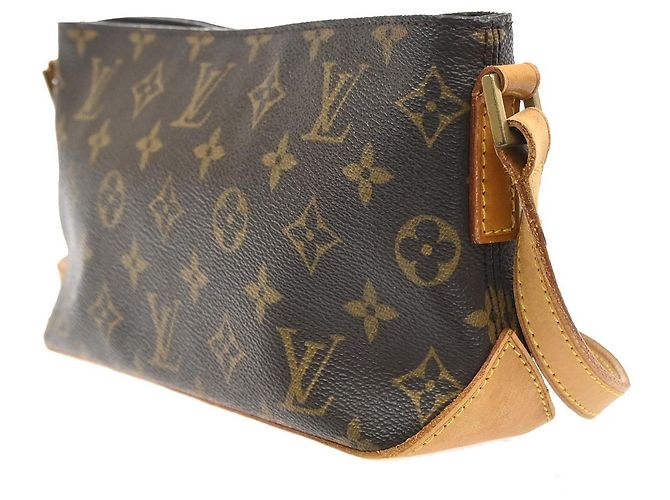 Louis Vuitton Trotteur Monogram Canvas Marrone - vista 4