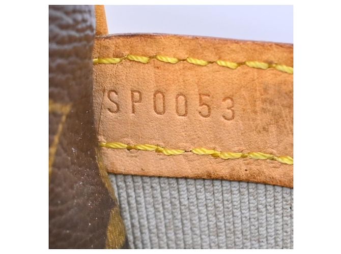 Bolso Reporter Louis Vuitton Monogram Canvas PM Castaño - vista 5