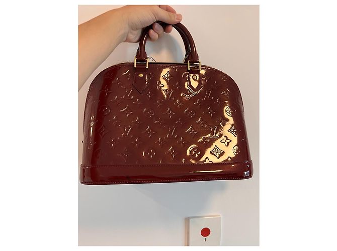 Louis Vuitton Borsa Alma Vernis Bordeaux Bordò - vista 2