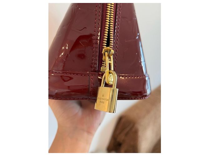 Louis Vuitton Borsa Alma Vernis Bordeaux Bordò - vista 5