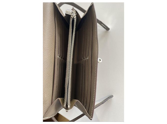 Hermès Kelly Portemonnaie aus Étoupe-Leder Taupe - Ansicht 4