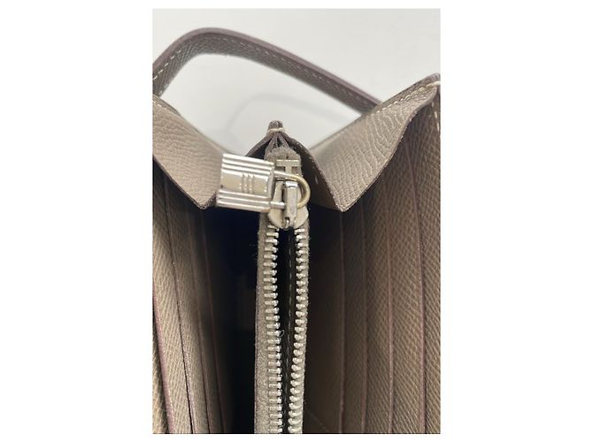 Hermès Kelly Portemonnaie aus Étoupe-Leder Taupe - Ansicht 5