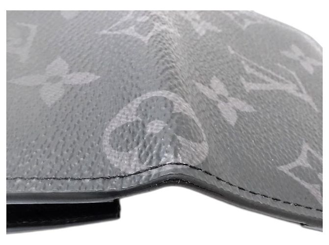 Tarjetero Monogram Eclipse Louis Vuitton - vista 6