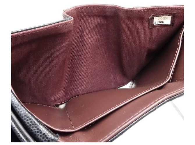 Timeless Cartera tríptico Chanel en piel de becerro granulado negro - vista 10