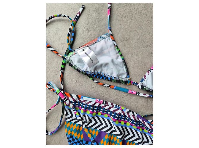 Autre Marque Pamela de Beaumane Conjunto de Bikini de Triángulo Estampado Multicolor - vista 6