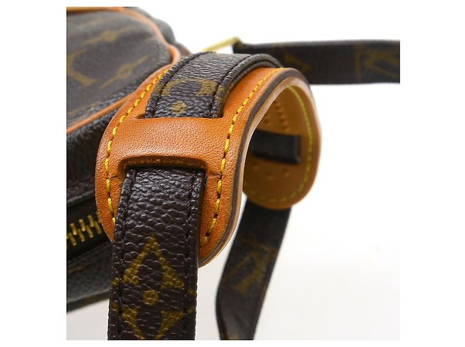 Louis Vuitton Amazone Monogram Canvas PM Marrone - vista 6