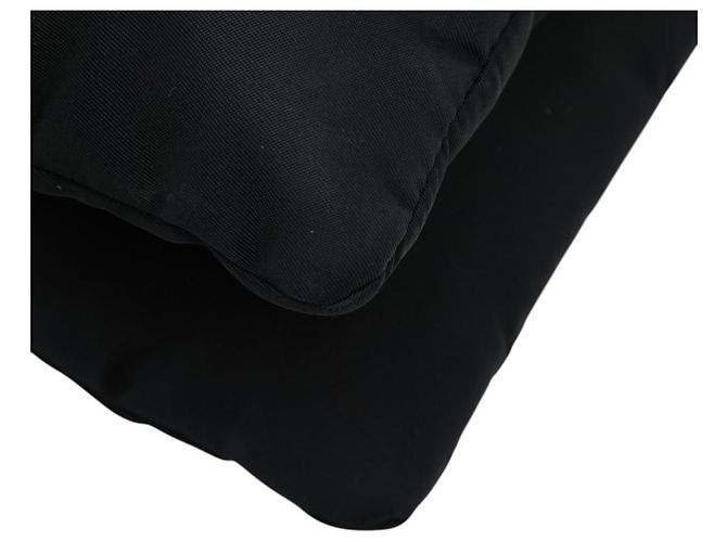 Borsa a tracolla con catena e placca con logo Triangle di Prada Nero - vista 7