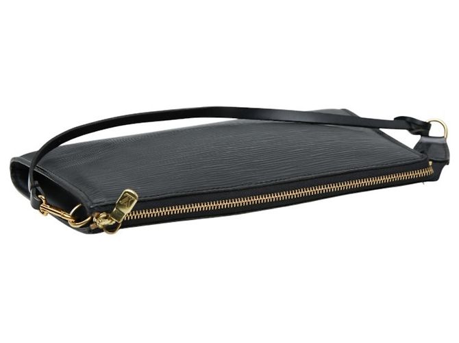 Pochette Accessoires in pelle Epi Louis Vuitton Nero - vista 7