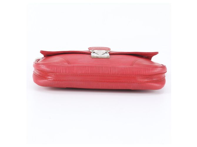 Borsa a tracolla Louis Vuitton Epi Pochette Segur in pelle Rosso - vista 5