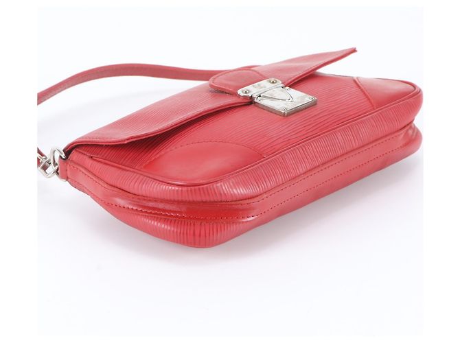 Borsa a tracolla Louis Vuitton Epi Pochette Segur in pelle Rosso - vista 6