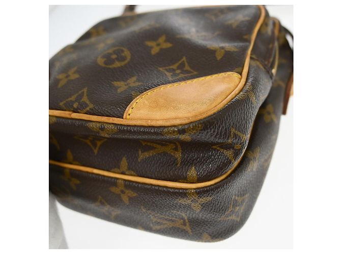 Borsa Louis Vuitton Amazone in tela Monogram PM Marrone - vista 7