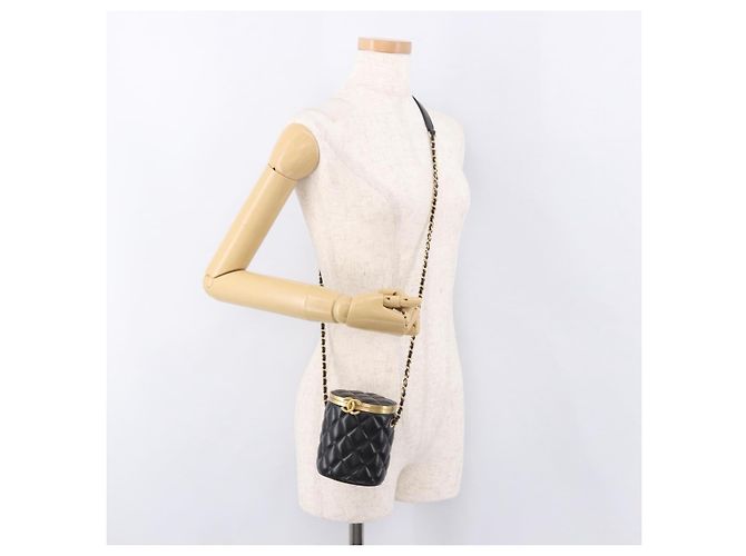 CHANEL Matelasse Chain Vanity Bag Lamb Skin Black Gold CC Auth 187609SAM Nero D'oro - vista 22