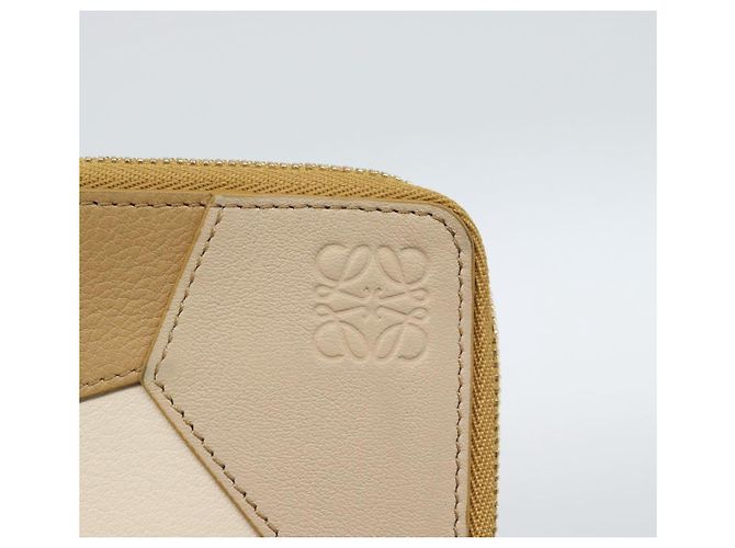 LOEWE Puzzle Anagram Monedero de Cuero Beige Auth 186146M - vista 17