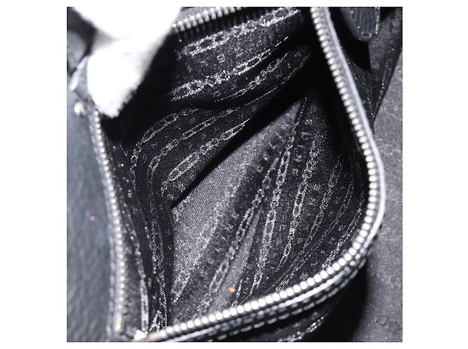 Céline Borsa CELINE Triomphe in pelle nera argento 185601A Nero - vista 19