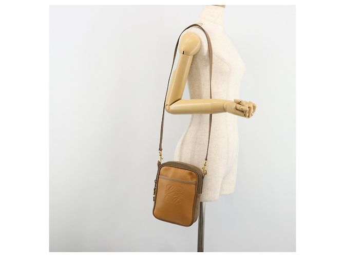Borsa a Spalla LOEWE in Pelle Marrone Oro Auth 187385 D'oro - vista 21