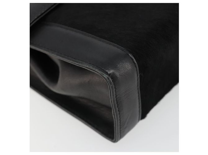 Borsa a tracolla Salvatore Ferragamo Gancini in pelle Harako Nera Oro Auth ka4773A Nero D'oro - vista 11
