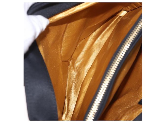Borsa a Spalla VERSACE Nylon Nero Oro Auth 185860 D'oro - vista 22