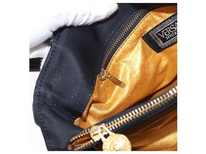 Borsa a Spalla VERSACE Nylon Nero Oro Auth 185860 D'oro - vista 27