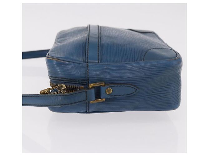 LOUIS VUITTON Epi Trocadero 27 Shoulder Bag Blue M52315 LV Auth 187579 Bleu - vue 4