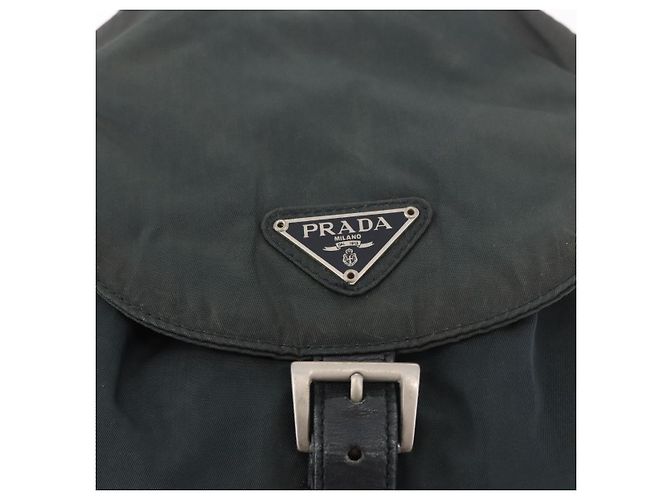 Zaino a tracolla con catena PRADA Nylon Verde Argento Auth 185902A - vista 17