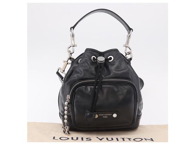 Borsa a tracolla LOUIS VUITTON Noe Cargo in pelle nera M13985 LV Auth 187562SAV Nero - vista 12
