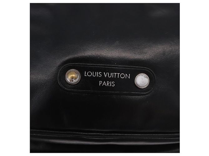 Borsa a tracolla LOUIS VUITTON Noe Cargo in pelle nera M13985 LV Auth 187562SAV Nero - vista 20