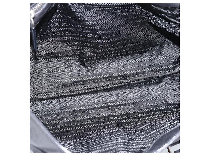 Bolso Tote PRADA de piel negro con detalles plateados Auth 187659V Plata - vista 17